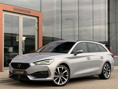Cupra Leon Sportstourer 1.4 e-hybrid sportstourer | acc | elek. trekhaak | stoel/stuurverwarming | sfeerverlichting | apple carplay | memory | keyless |