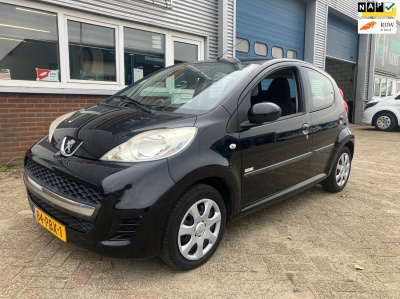 Peugeot 107 1.0-12v millesim 200 airco