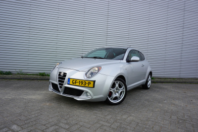 Alfa Romeo MiTo 0.9 twinair distinctive climate / navi / cruise / leder / parkeers. / lm velgen / nap