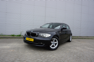 BMW 1 Serie 116i airco / elektr. ramen / parkeers. / lm velgen / apk t/m 09-2027