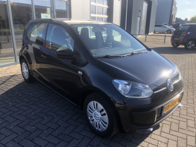 Volkswagen UP! 1.0 move up! bluem.