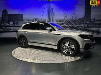 Volkswagen Touareg 3.0 tsi ehybrid 4motion atmosphere *luchtvering*trekhaak*pano*