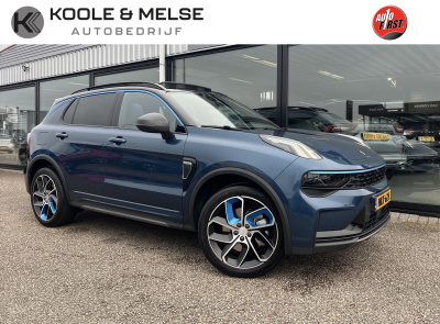 Lynk & Co 01 1.5 261pk phev 7dcth , panodak , adaptive cc ,stuur en stoelverwarming , carplay