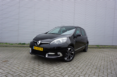 Renault Scenic 1.2 tce bose climate / navi / cruise / camera / stoelverw. / parkeers. / trekhaak / nap