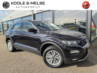 Volkswagen T-roc 1.5 tsi 150pk 7-dsg style | trekhaak | carplay