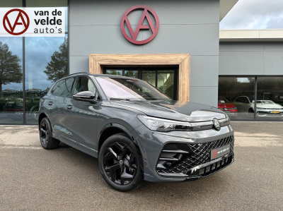 Volkswagen Tiguan 1.5 ehybrid r-line | black line | harman/kardon | head up | trekhaak | dode hoek | elek. klep | rijklaar incl. garantie