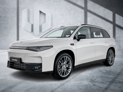 Leapmotor C10 design reev (hybrid) 28.4 kwh | black interieur | stoel-koeling / verwarming | adaptive cruise control | leder | panoramadak