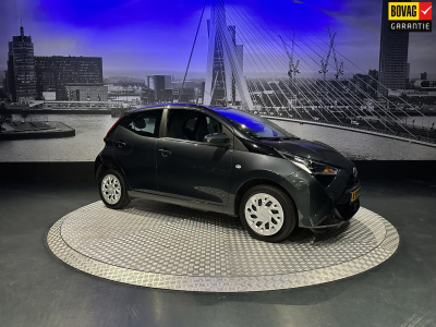Toyota Aygo 1.0 vvt-i x-play *camera*carplay*