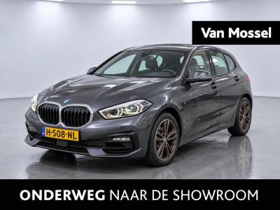 BMW 1 Serie 118i executive edition | verwacht | automaat | sportline | apple carplay / android auto | parkeer sensoren | cruise control | virtual cockpit | navigatie | climate control | lichtmetalen velgen |
