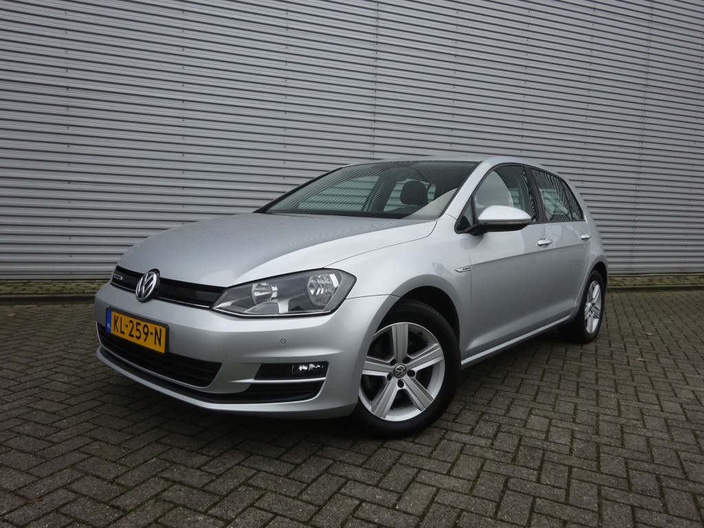 Volkswagen Golf 1.4 tgi cng highline navi / lm velgen / cruise control / app connect