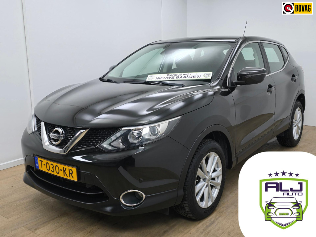 Nissan Qashqai occasion automaat | met trekhaak en parkeercamera | tweedehands nissan qashqai automaat in zwart | bomvolle auto