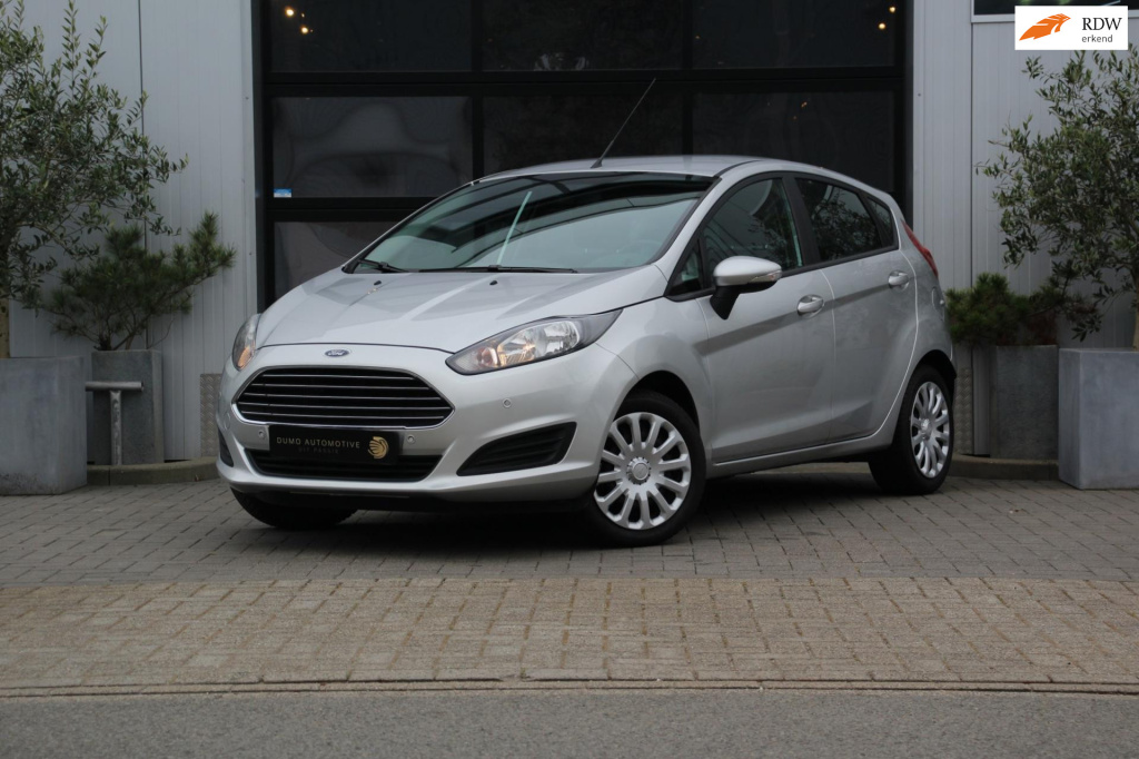 Ford Fiesta 1.0 trend - airco - stoelverwarming - alle doc - 1e eigenaar - pdc voor + achter - verw vooruit