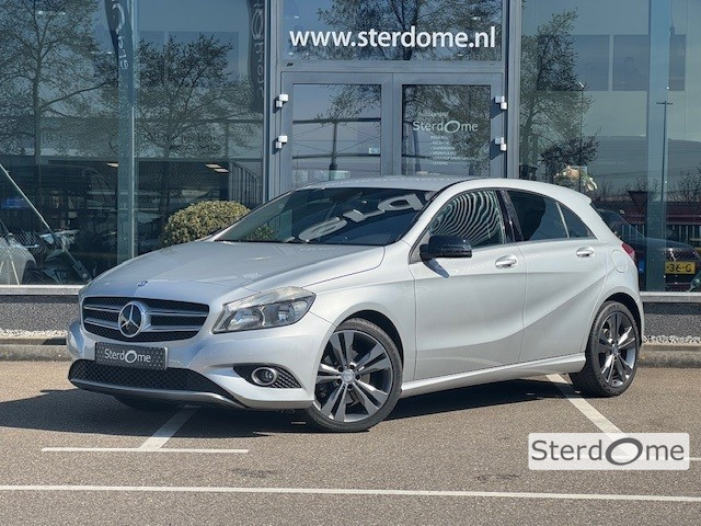 Mercedes-Benz A-Klasse 180 ambition l airco l camera l navigatie l stoelverwarming l adaptief remlicht l