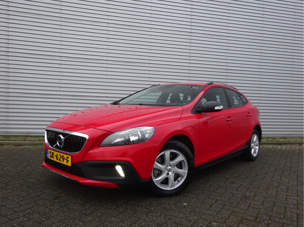 Volvo V40 cross country 2.0 d2 kinetic automaat 1e eigenaar / automaat / climate / navi / parkeers. / lm velgen