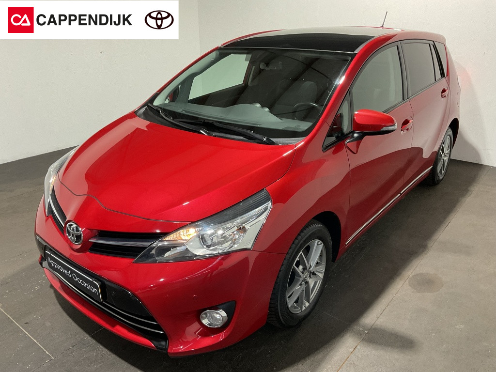 Toyota Corolla Verso 1.8 vvt-i aspiration | panodak | trekhaak | 5 pers. |