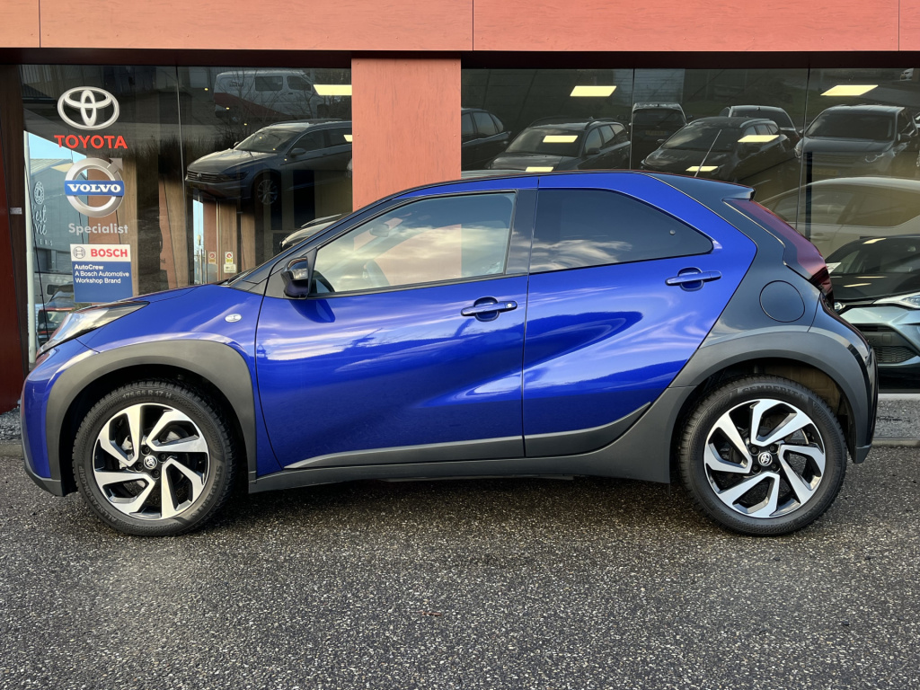 Toyota Aygo x 1.0 vvt-i mt pulse | camera | stoelverw. | carplay