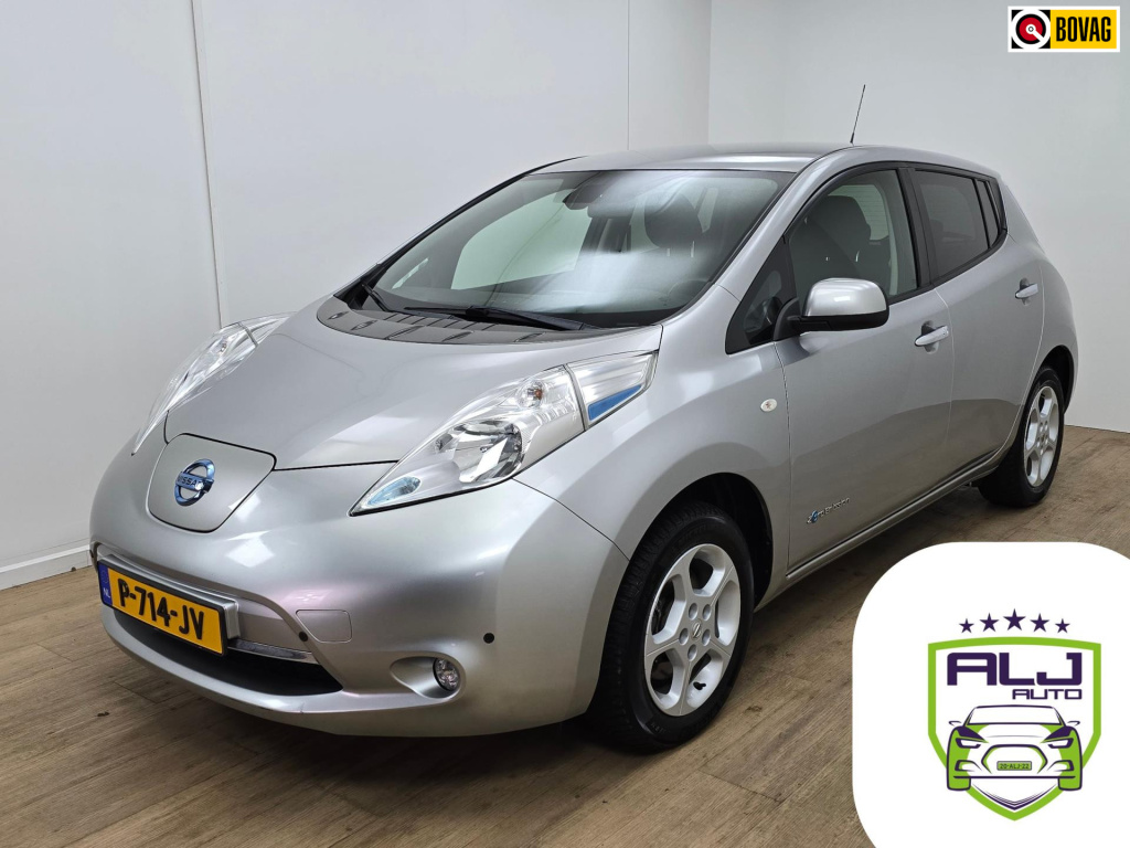 Nissan Leaf occasion acenta 30 kwh met parkeercamera | tweedehands nissan leaf elektrisch in grijs | weinig km's