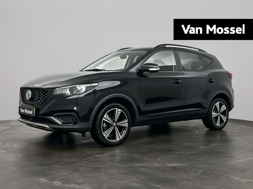 MG Zs Ev mg luxury 45 kwh | black pack | apple carplay / android auto | leder | panorama schuif/kanteldak