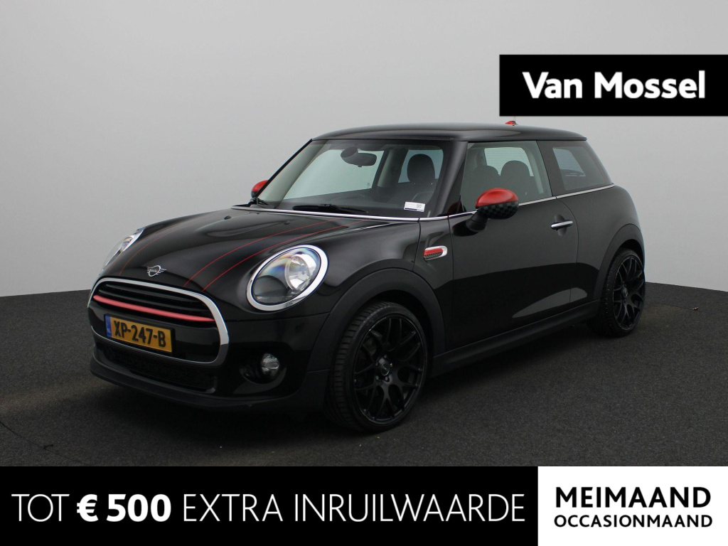 Mini Cooper mini 1.5 | lmv | parkeer sensoren | navigatie | airco | cruise control | bluetooth