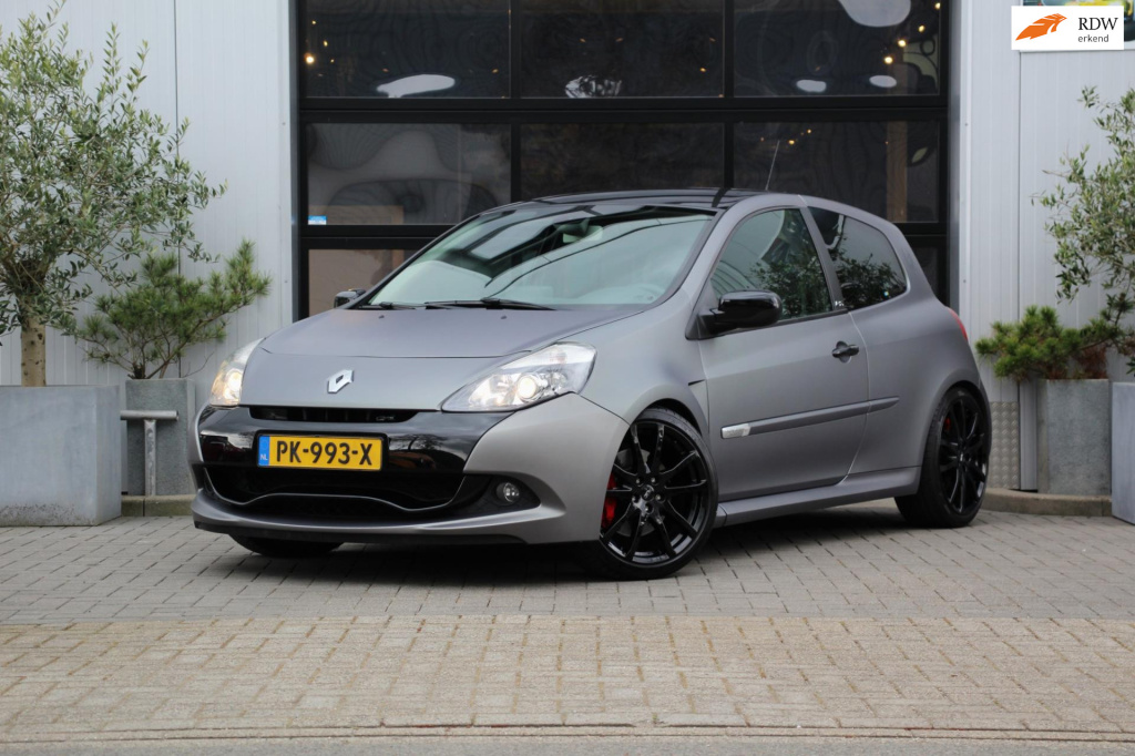 Renault Clio 2.0 rs - ange et demon 99/99 - akrapovic - recaro - shortshifter - bilstein - collecters item