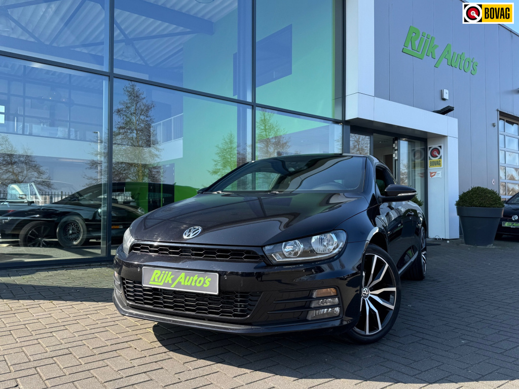 Volkswagen Scirocco 2.0 tsi * dsg * cruise control * stoelverwarming * pdc 2x