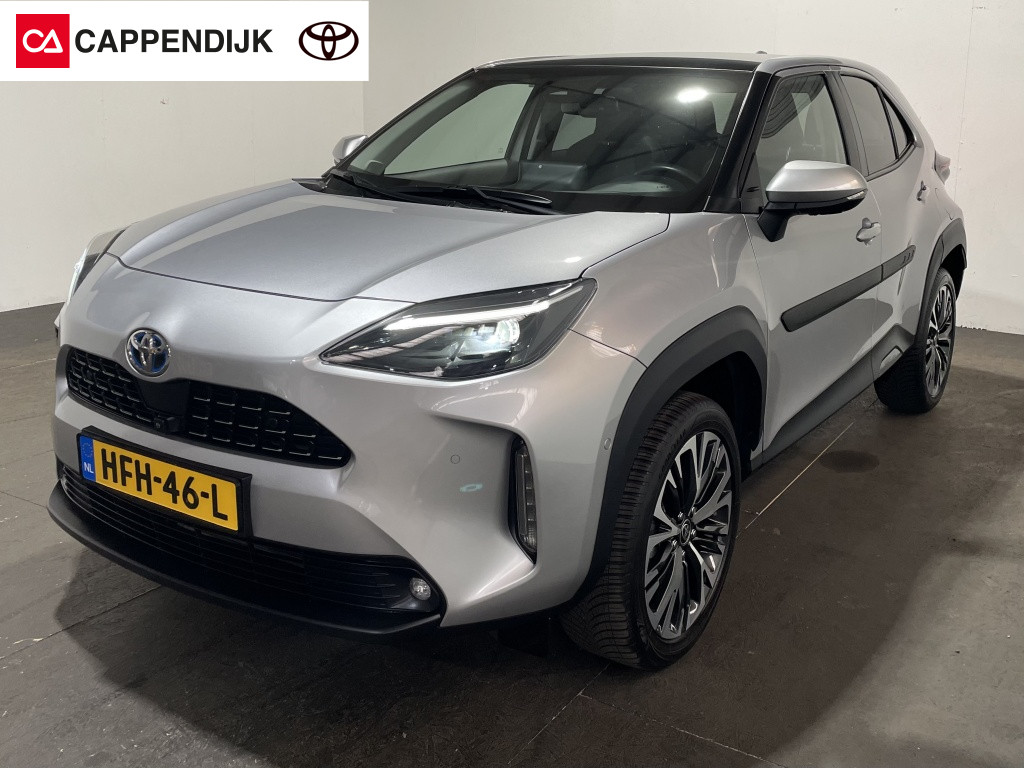 Toyota Yaris Cross 1.5 hybrid executive | panodak | jbl | 360 camera |