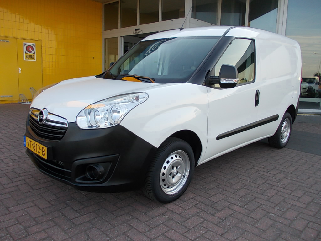 Opel Combo 1.3 cdti airco, cruise control, pdc, trekhaak