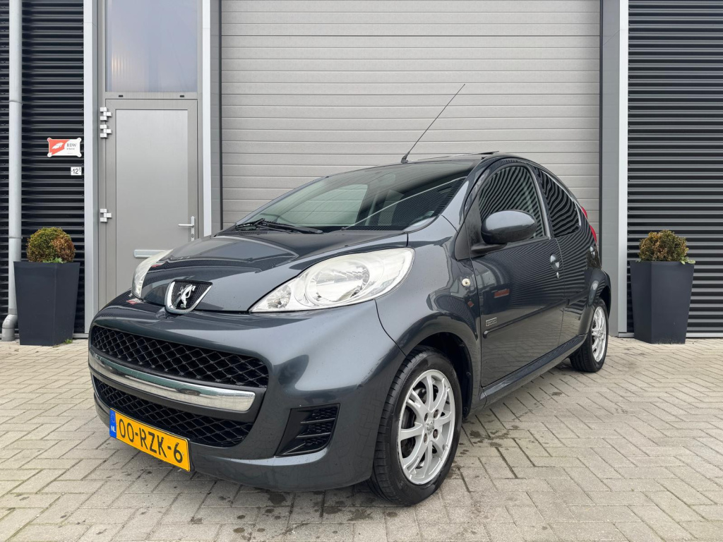 Peugeot 107 1.0-12v sportium/1e eigenaar/airco/schuifdak