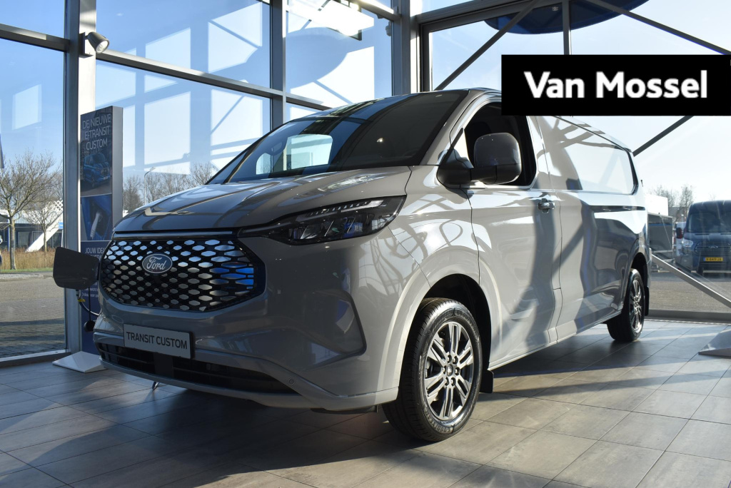 Ford E-transit cust. 340 l2h1 limited 65 kwh | grey matter | 17" lichtmetalen velgen | driver assistance pack premium | inklapbare trekhaak | 3 % korting ford nederland | incl. ford protect 2 + 3 jaar/100.000 km |