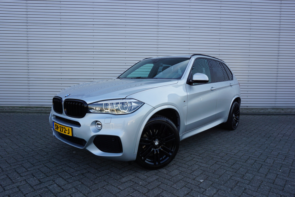 BMW X5 xdrive30d high executive m sport panorama / leder / hud / adap. cruise / lane ass