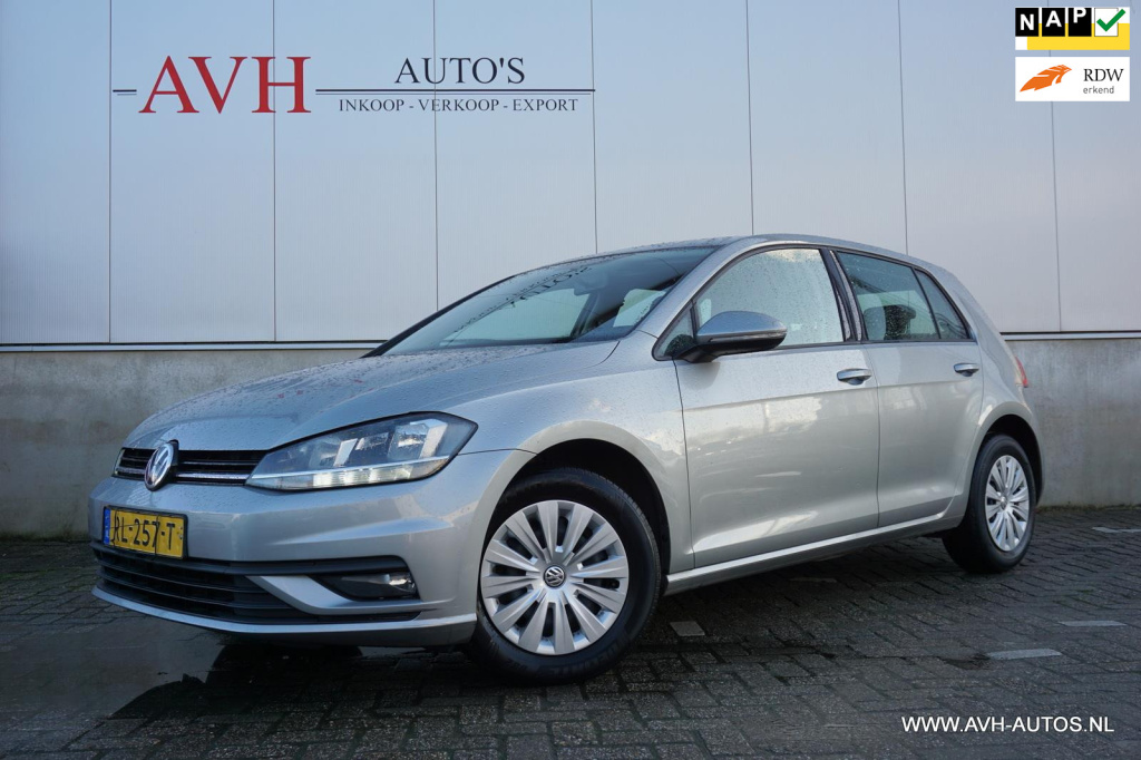 Volkswagen Golf 1.0 tsi trendline