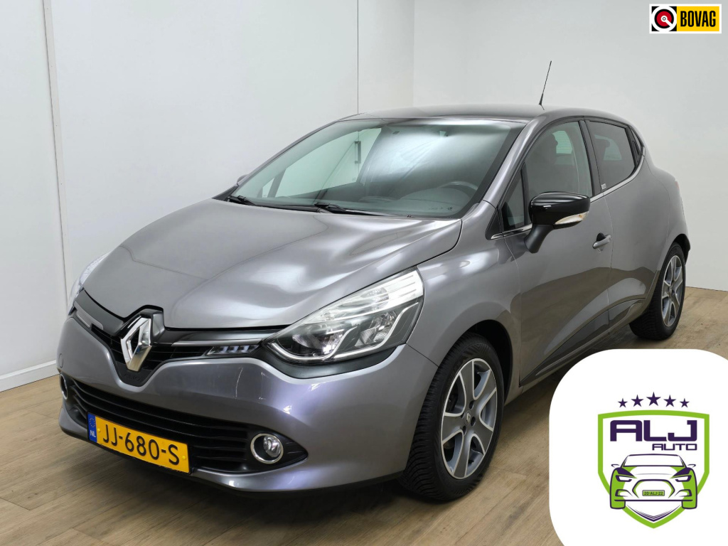 Renault Clio 0.9 tce met cruisecontrol en trekhaak | tweedehands renault clio in antracietgrijs | parkeersensoren | navi | r link