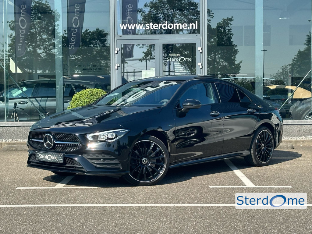 Mercedes-Benz Cla 250 e business solution amg limited l panoramadak l sfeerverlichting l mbux l distronic l keyless go l burmester l memory l nightpakket l airco l camera l stoelverwarming l deelbare achterbank l spiegel pakket l