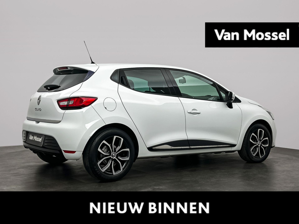 Renault Clio 0.9 tce zen | leuke eerste auto! | dealer onderhoud | navigatie | airco | privacy glass | cruise control