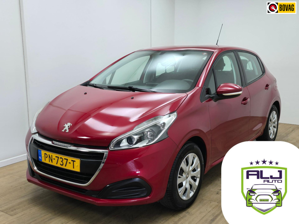 Peugeot 208 occasion met cruisecontrol en veel ruimte ook achterin | tweedehands peugeot 208 in bordeauxrood | < km's | xl koffer