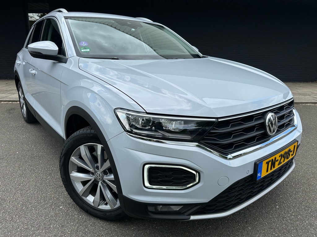 Volkswagen T-roc 1.0 tsi style // led koplampen // trekhaak //