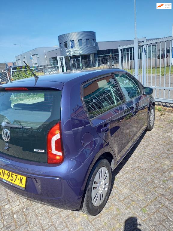 Volkswagen UP! 1.0 move up! bluemotion
