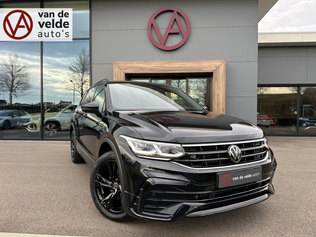 Volkswagen Tiguan Allspace 1.5 tsi 150pk dsg r-line | black line | trekhaak | keyless | camera | rijklaar incl. 1 jaar bovag garantie