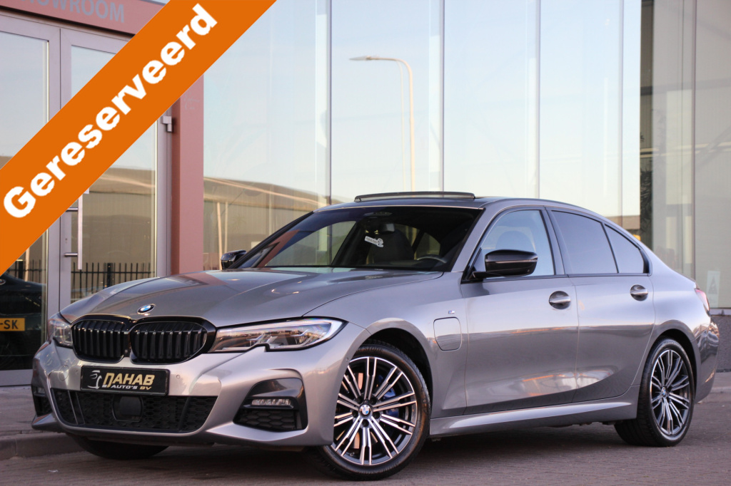 BMW 3-serie 330e high executive m-sport | schuifdak | laser | h&k | el. stoelen | 360 camera