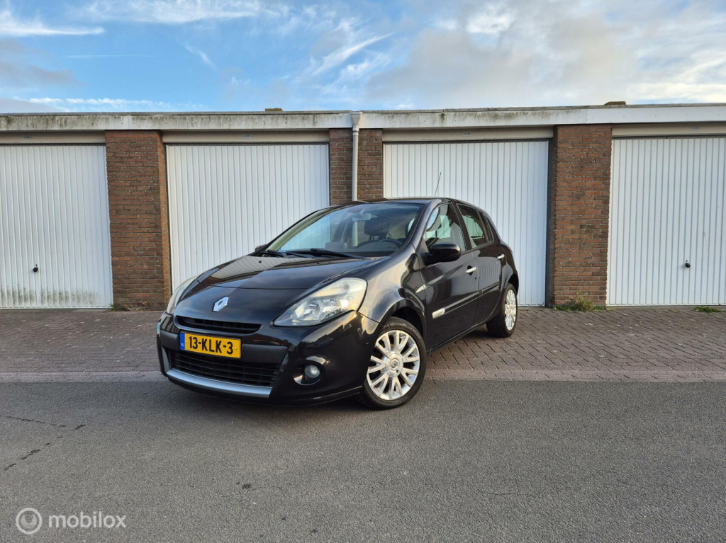 Renault Clio 1.2 tce dynamique / origineel nl / dealeronderhouden / airco / cruisecontrol/ keyless