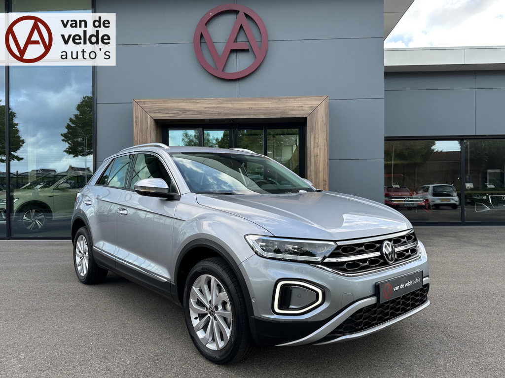 Volkswagen T-roc 1.5 tsi 150pk dsg style | dode hoek | camera | keyless | elek. achterklep | rijklaar incl. garantie