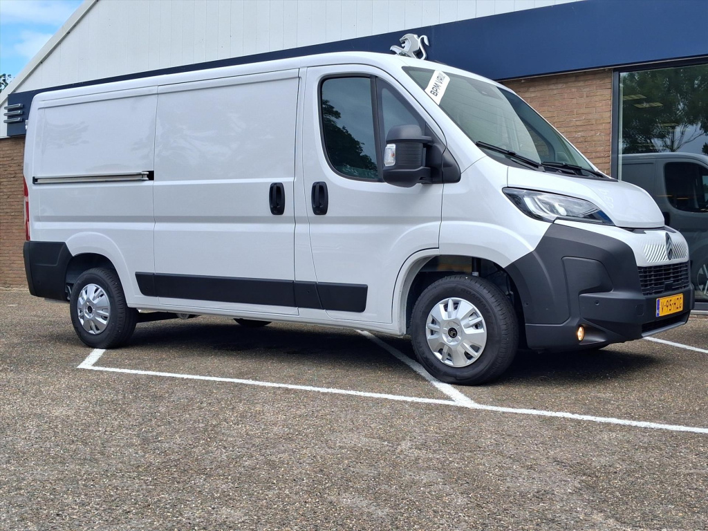 Citroen Jumper gb 2.2 bluehdi 120pk s&s l2h1 3zitplaatsen trekhaak | achteruitrijcamera | parkeersensoren voor&achter | zijschuifdeur rechts | airco | bluetooth
