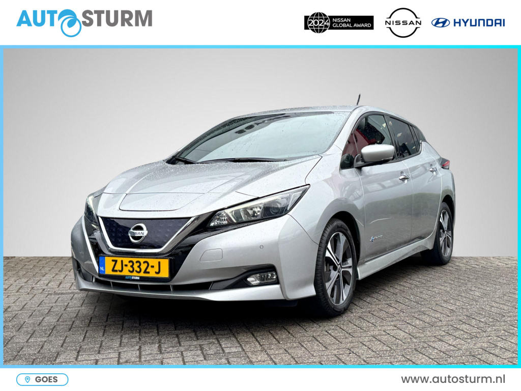 Nissan Leaf n-connecta 40 kwh | navigatie | 360° camera | stuur- + stoelverwarming | adapt. cruise control | apple carplay/android auto | rijklaarprijs!