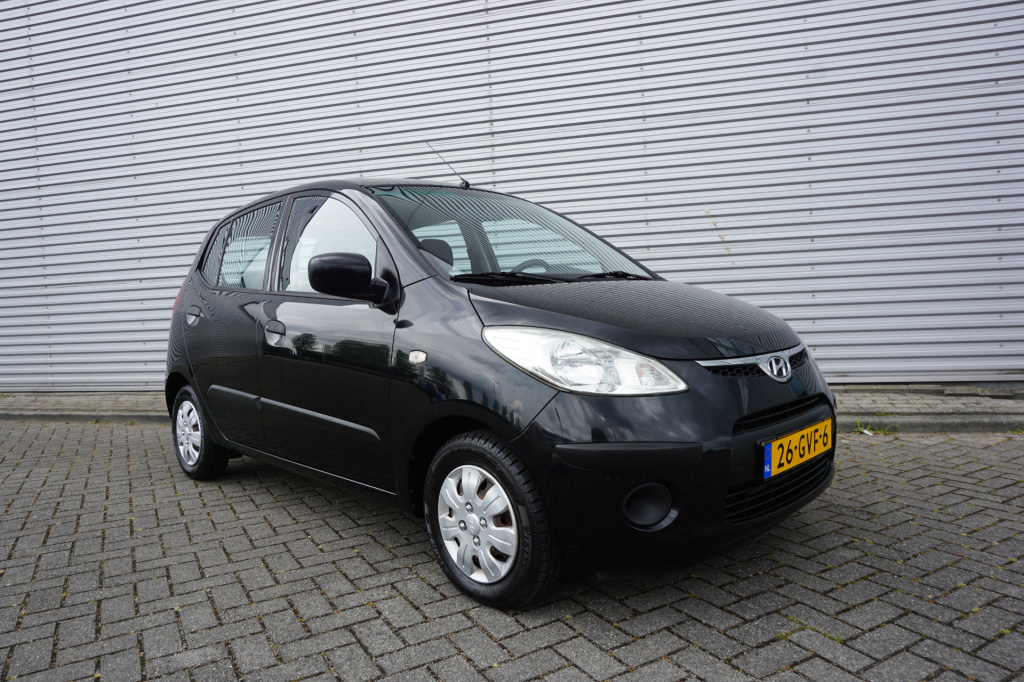 Hyundai I 10 1.1 active cool airco / elektr. ramen / nap