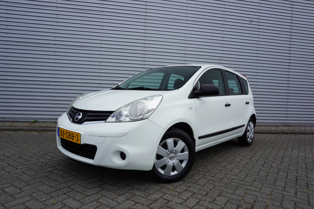 Nissan Note 1.4 visia airco / elektr. ramen / trekhaak / nap