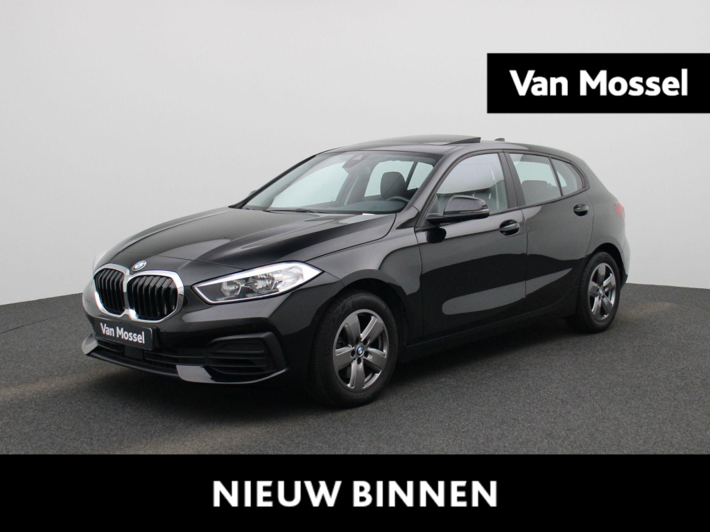 BMW 1 Serie 118i executive | automaat | schuifdak | leder | stoel verwarming | camera | navigatie | virtual cockpit | elec. achterklep | climate control | cruise control | harman kardon