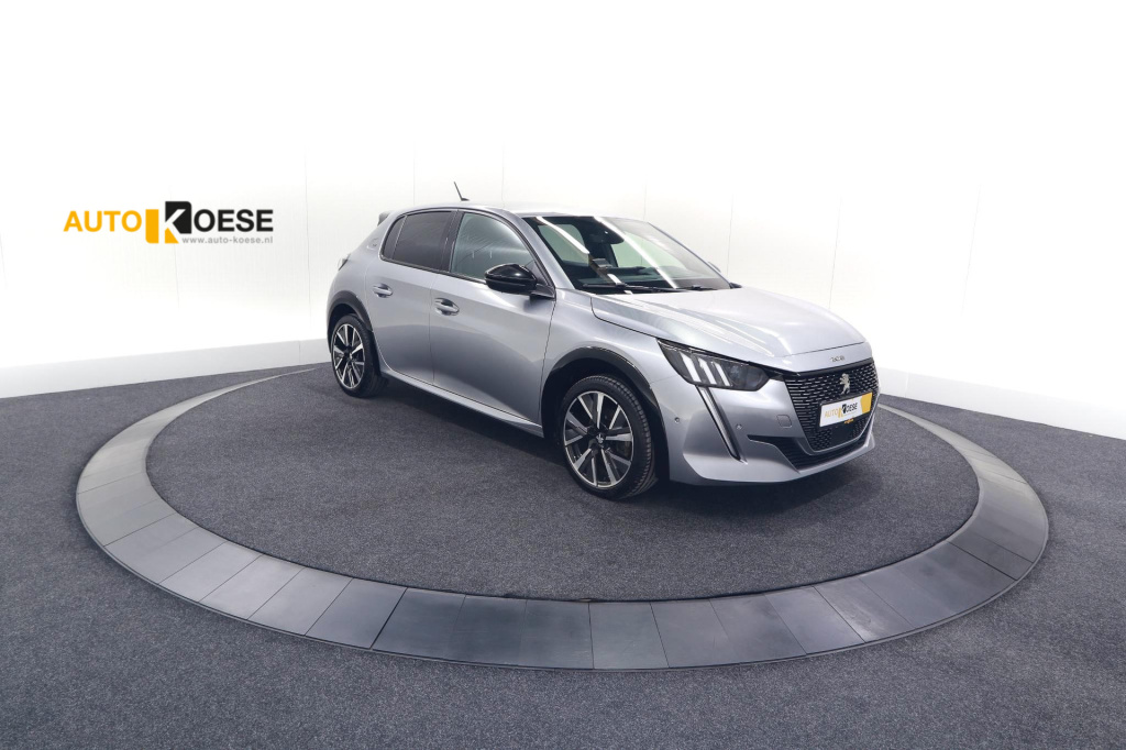 Peugeot 208 puretech 131 eat8 gt | camera | dodehoekdetectie | navigatie | carplay