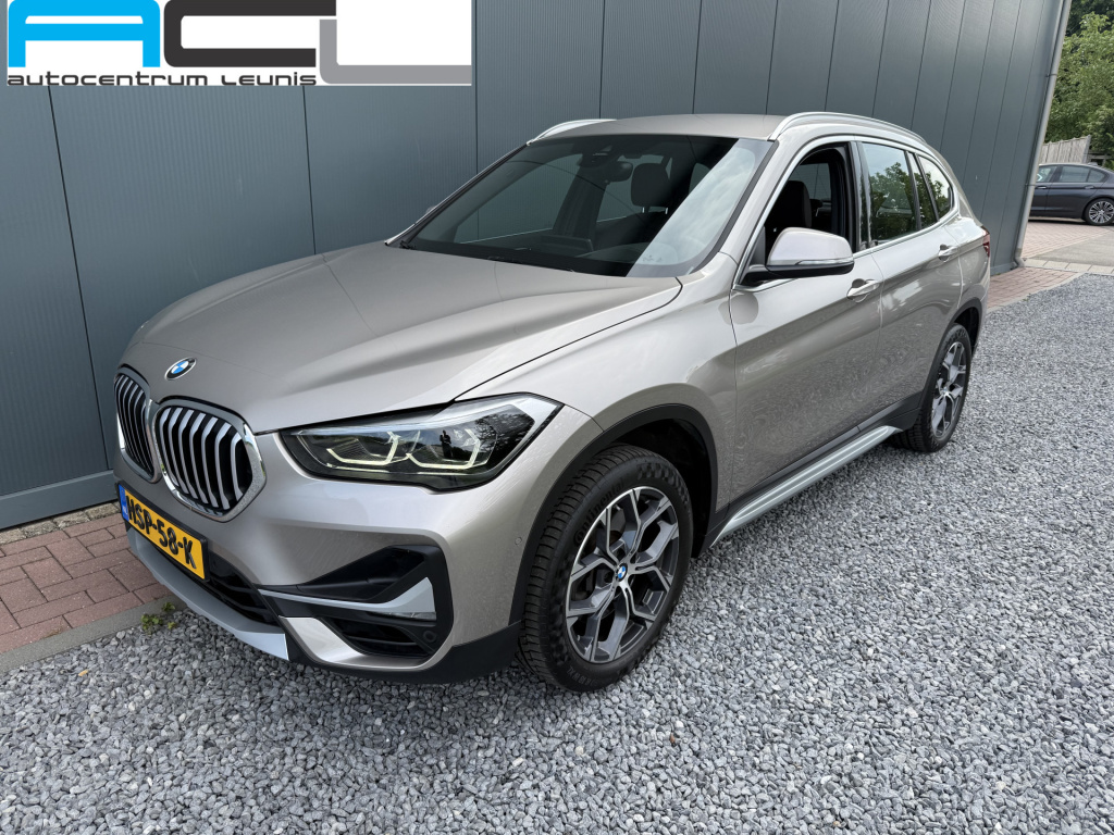 BMW X1 x-drive20i automaat high executive