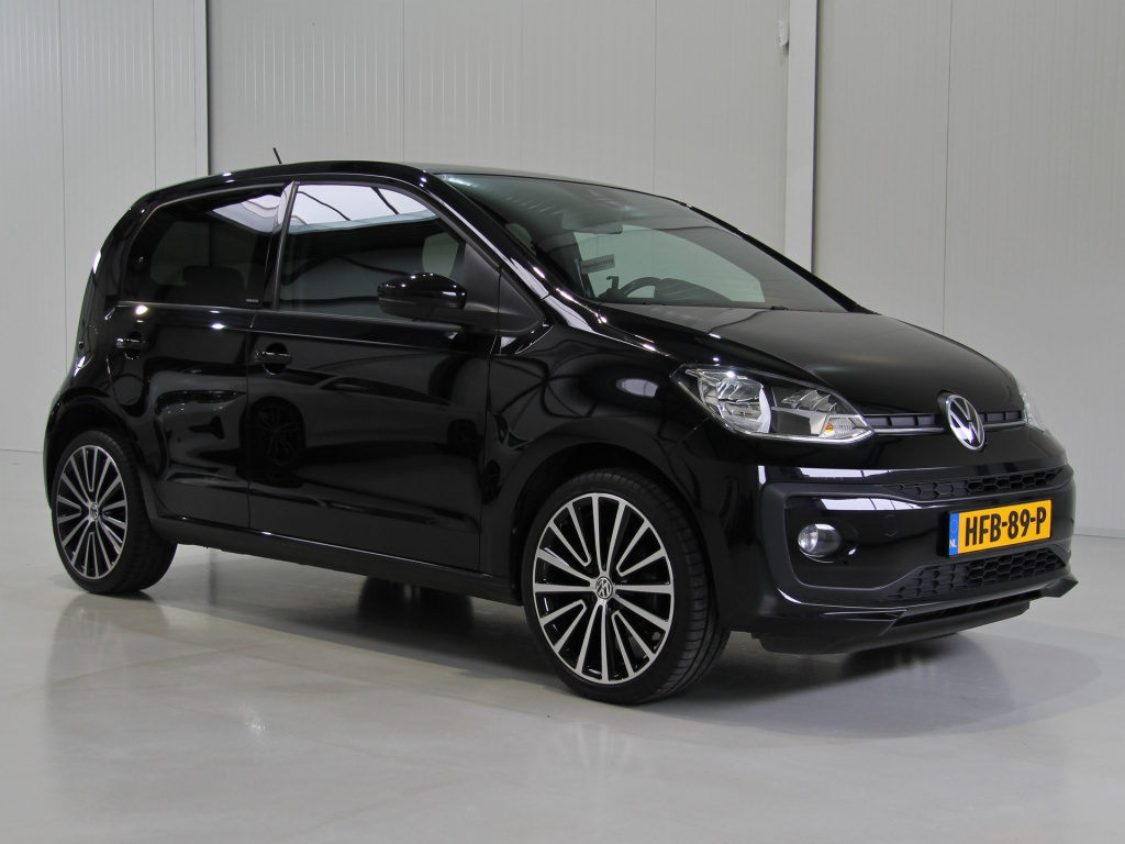 Volkswagen UP! active 5drs | private lease!