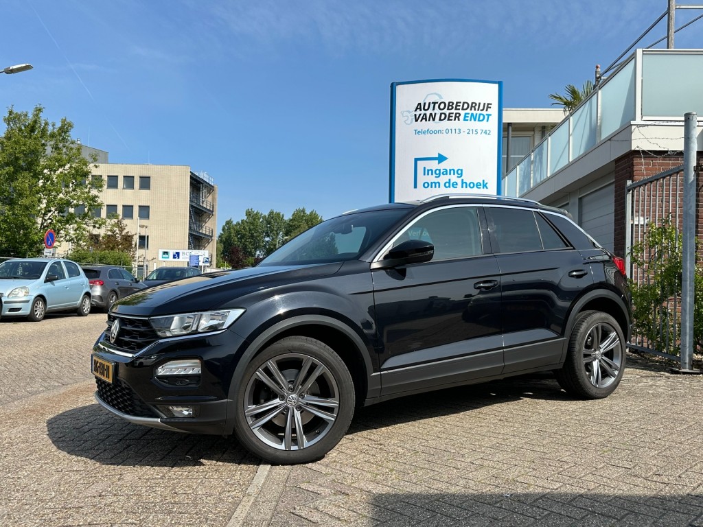 Volkswagen T-roc 1.0 tsi style trekhaak 18'' lm velgen pdc v+a